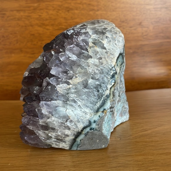 Beautiful Amethyst Cluster Display Piece from Brazil - Picture 2 of 6